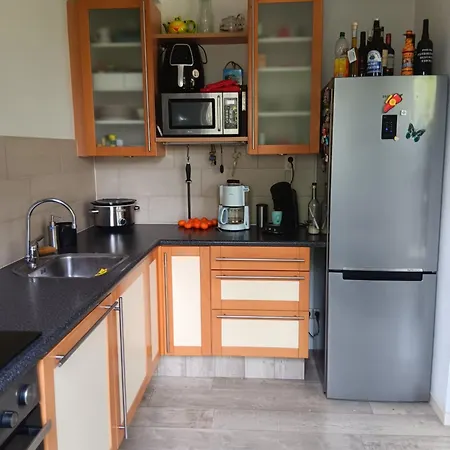 Apartamento Complete Woning Met Zonnige Achtertuin