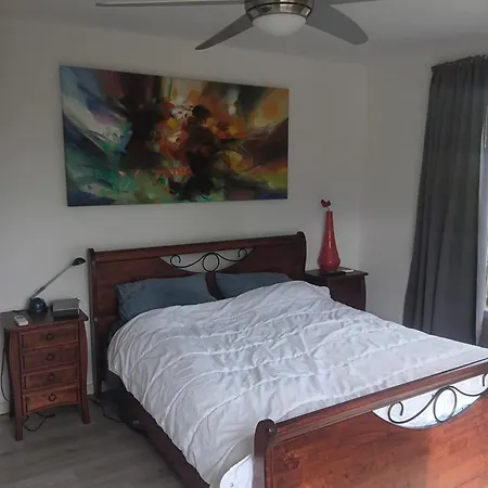 Complete Woning Met Zonnige Achtertuin *