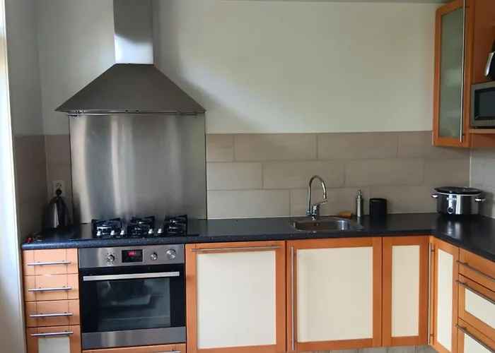 Complete Woning Met Zonnige Achtertuin Daire *